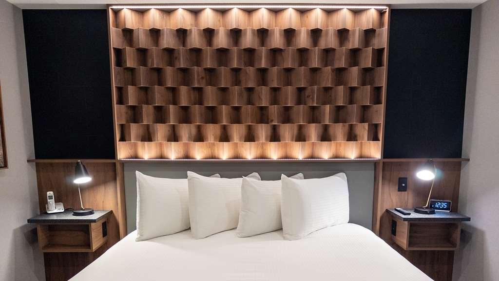 Carriage House Hotel And Conference Centre YYC Pokoj fotografie